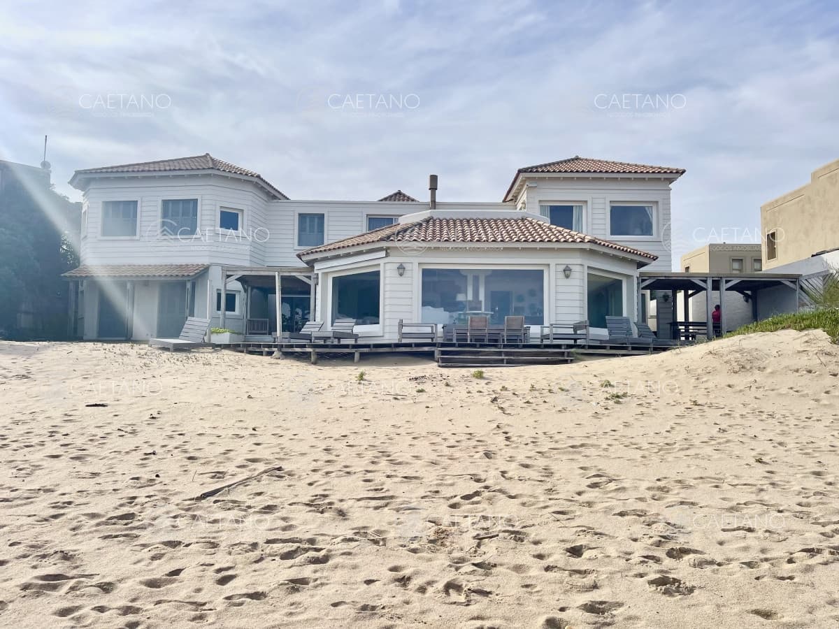 Casa en alquiler en Manantiales