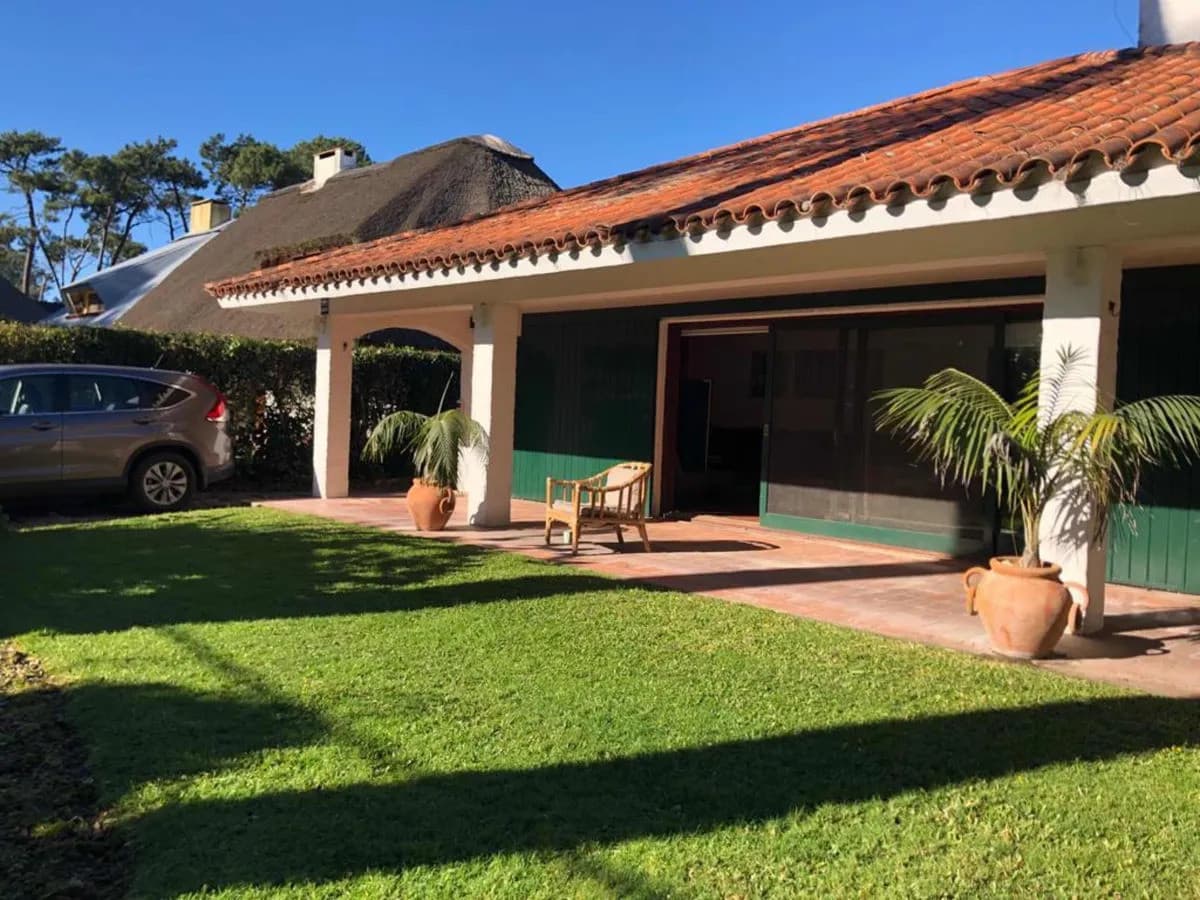 Venta casa 4 dormitorios. Pinares, Punta del Este.